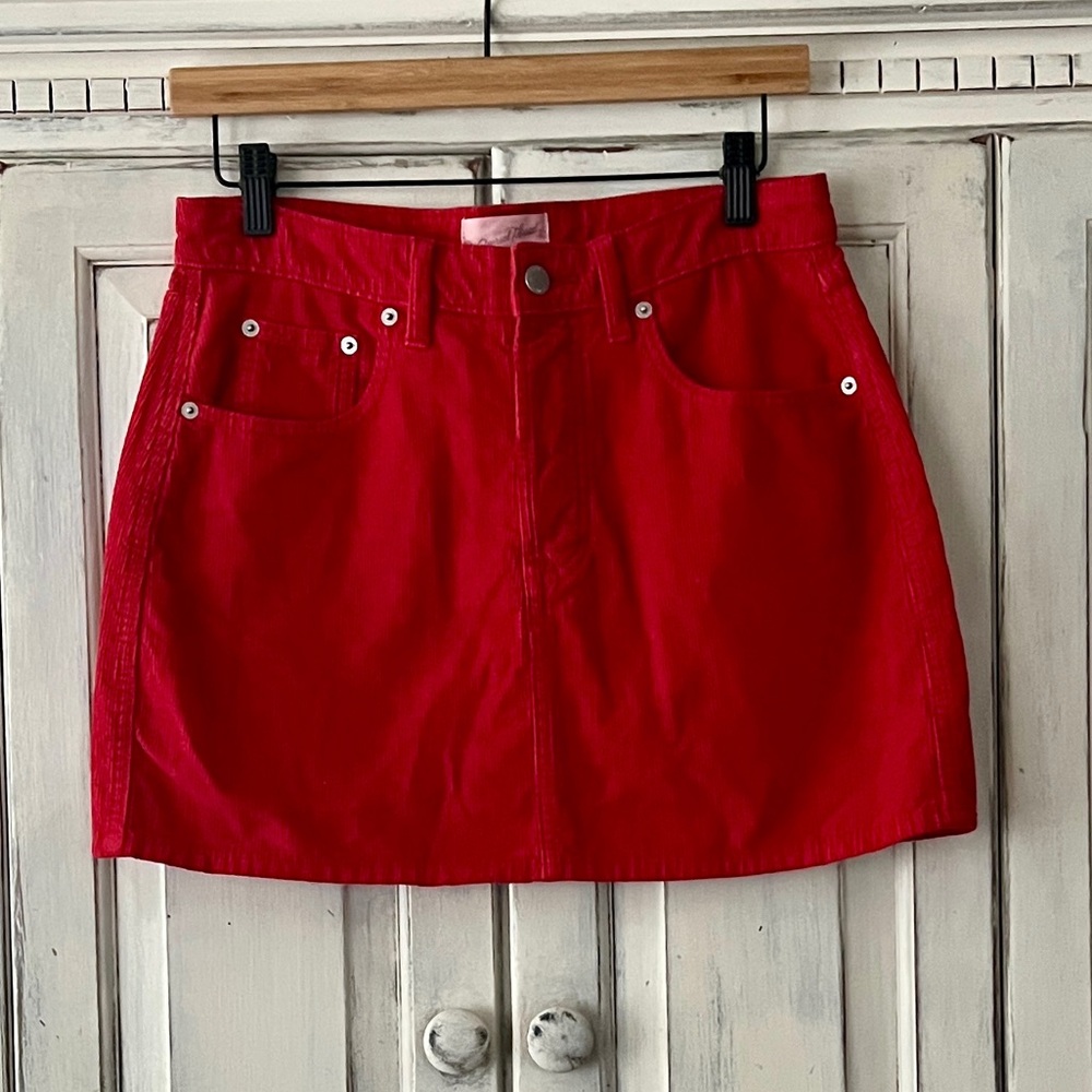 🟠NWT UNIVERSAL THREAD Corduroy Mini Skirt in Red Sz 4